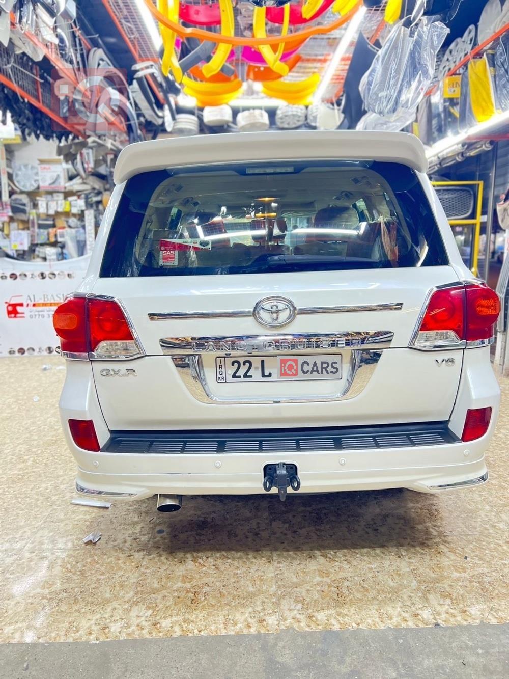 Toyota Land Cruiser